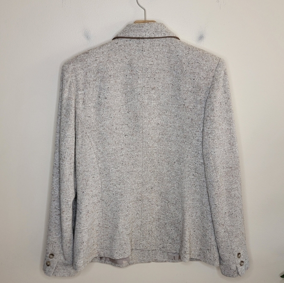 Vintage 90s Hunt Club | Beige Tweed Wool Blend Blazer with Brown Trim Size 8 - Picture 5 of 5